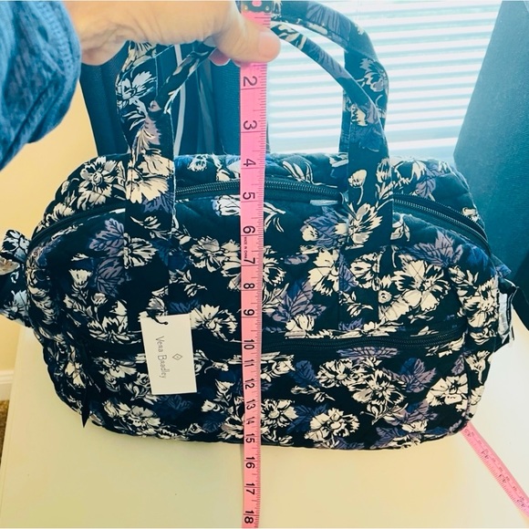 Vera Bradley Compact Traveler Bag
In Frosted Floral (Retired Color) - Picture 2 of 13